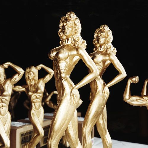 statues