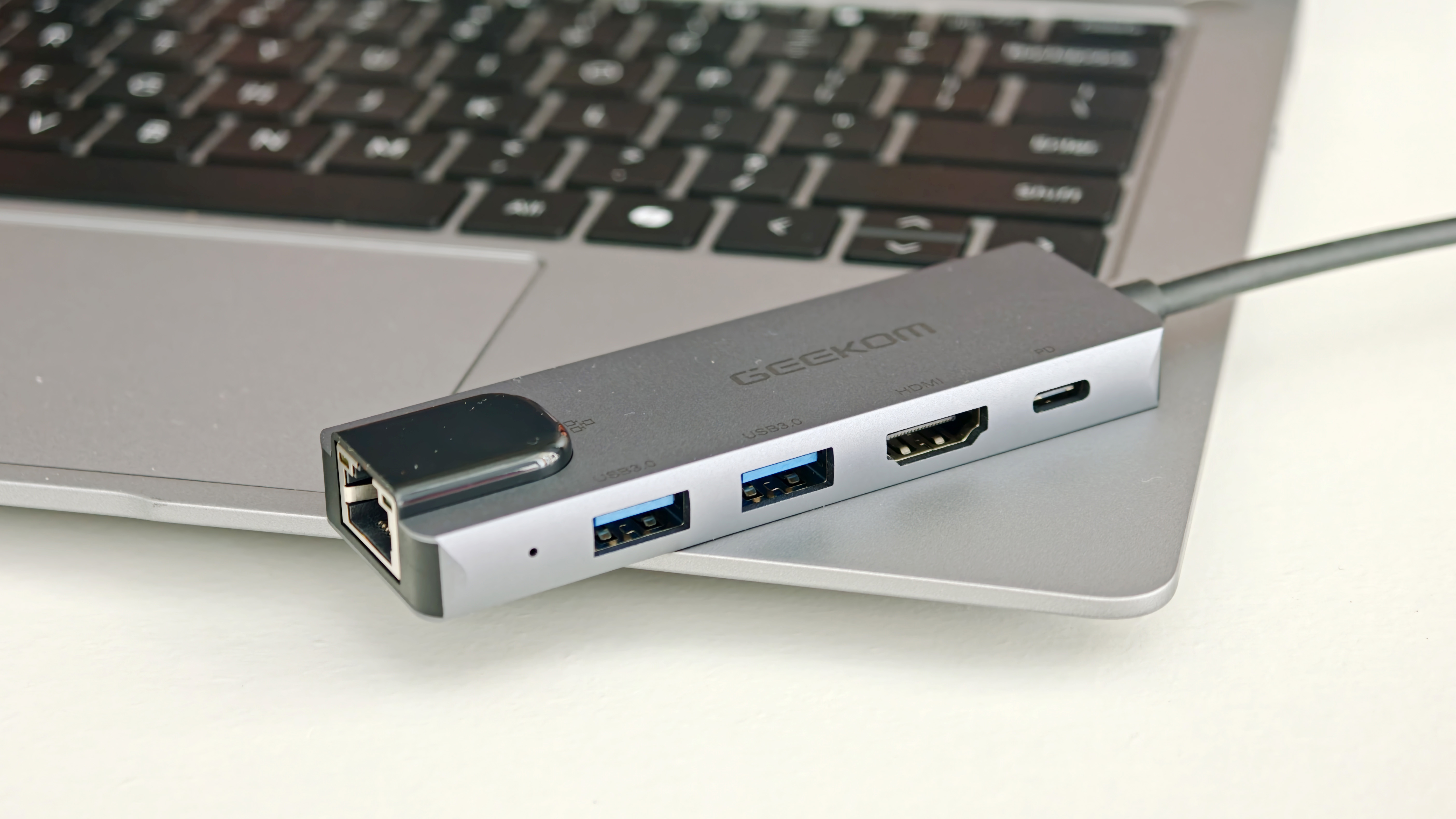 Geekom GeekBook X14 Pro