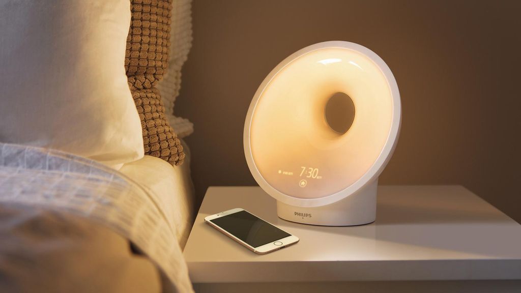 Philips SmartSleep Connected Sleep And Wake-Up Light Review | Top Ten ...