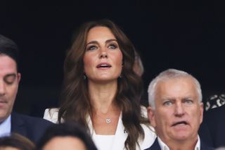 Kate Middleton beach waves Rugby World Cup