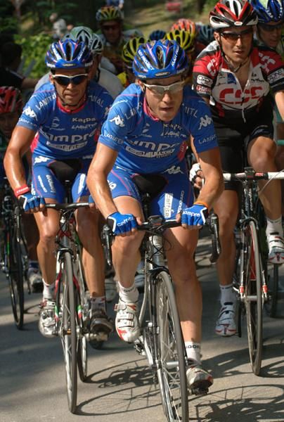 Gilberto Simoni and Damiano Cunego, l-r, in the 2005 Giro