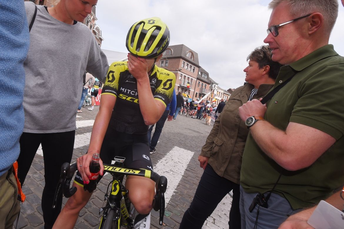 A disappointed Jolien D'hoore