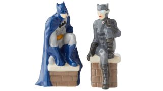Batman/Catwoman Salt and Pepper Shaker Set