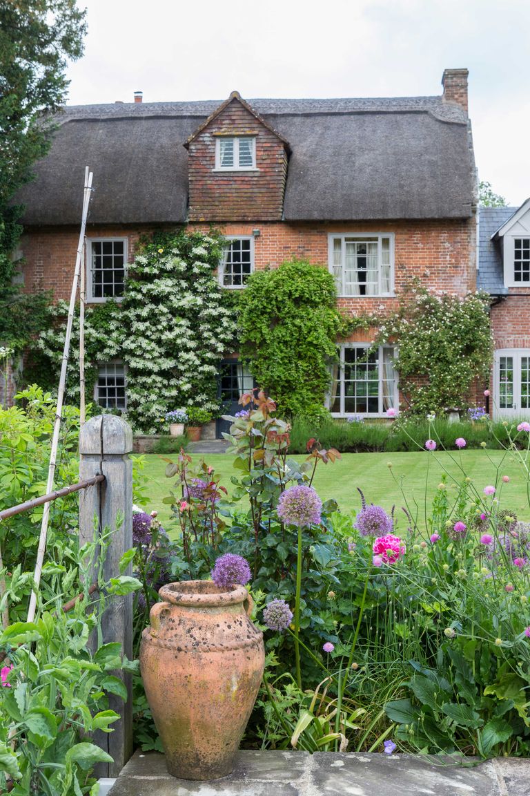 95-small-cottage-garden-design-ideas-patio-garden-design-cottage