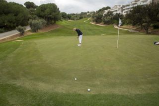 Fringe drill demonstrated by golf pro Sarah Bennett in La Cala