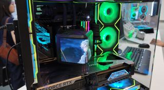 Lian Li Hydroshift II LCD Curve