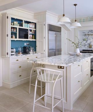 White kitchen with kitchen island