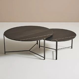 Nesting coffee tables with steel legs