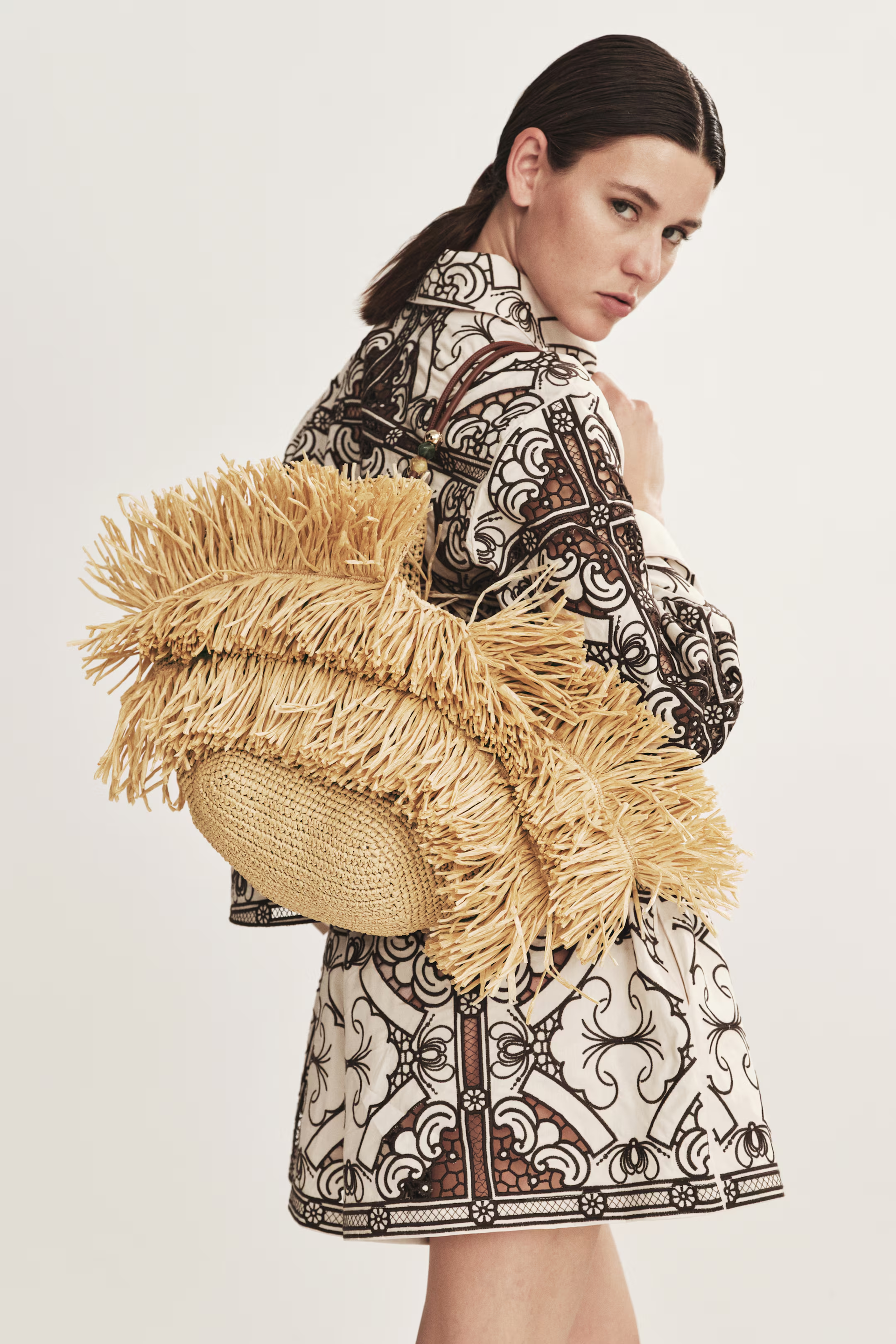 h&m, Fringed straw shopper