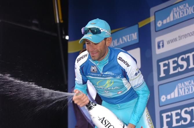 Vincenzo Nibali (Astana) enjoys his champagne moment