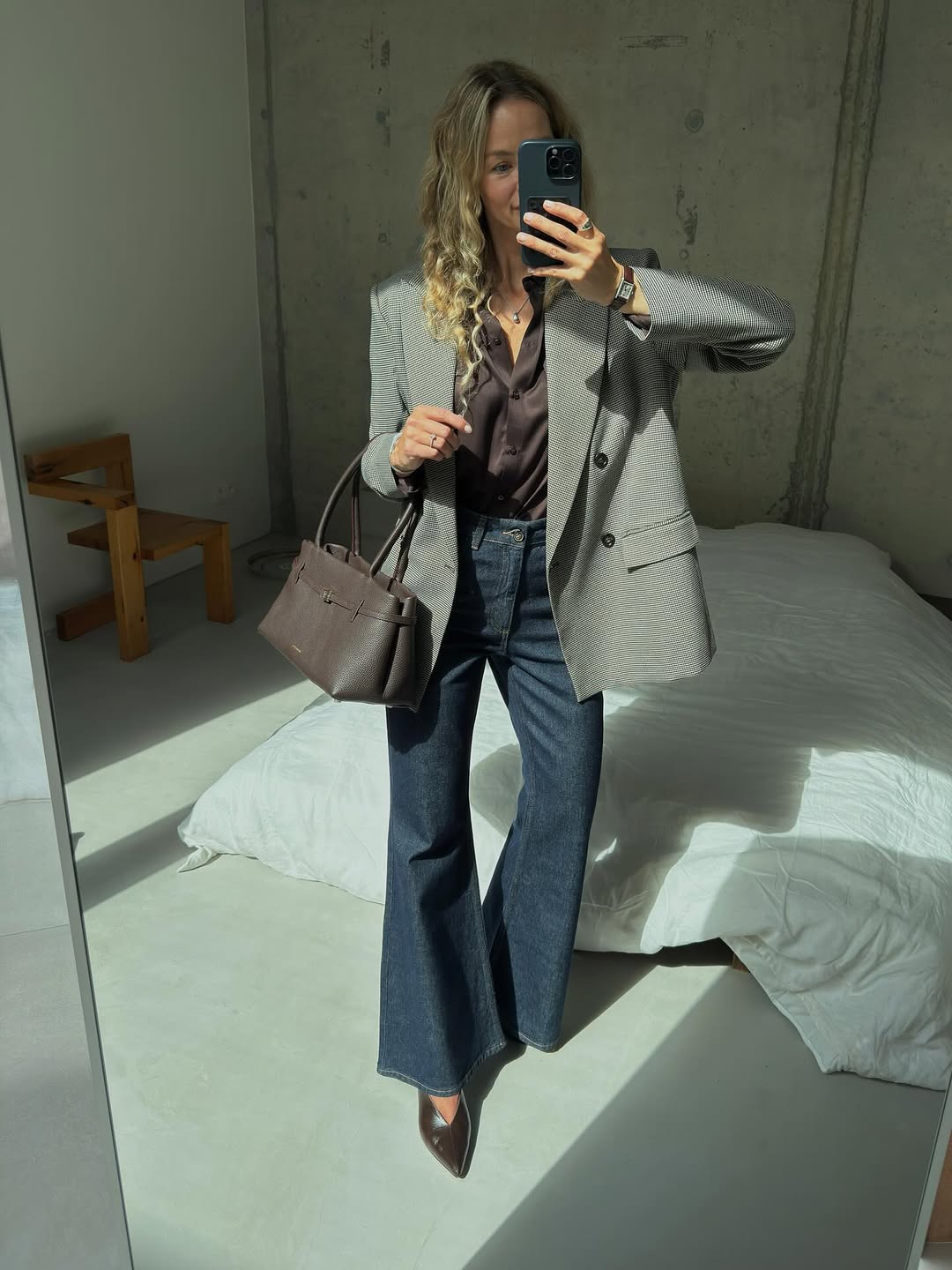 Influencer wearing flared jeans
