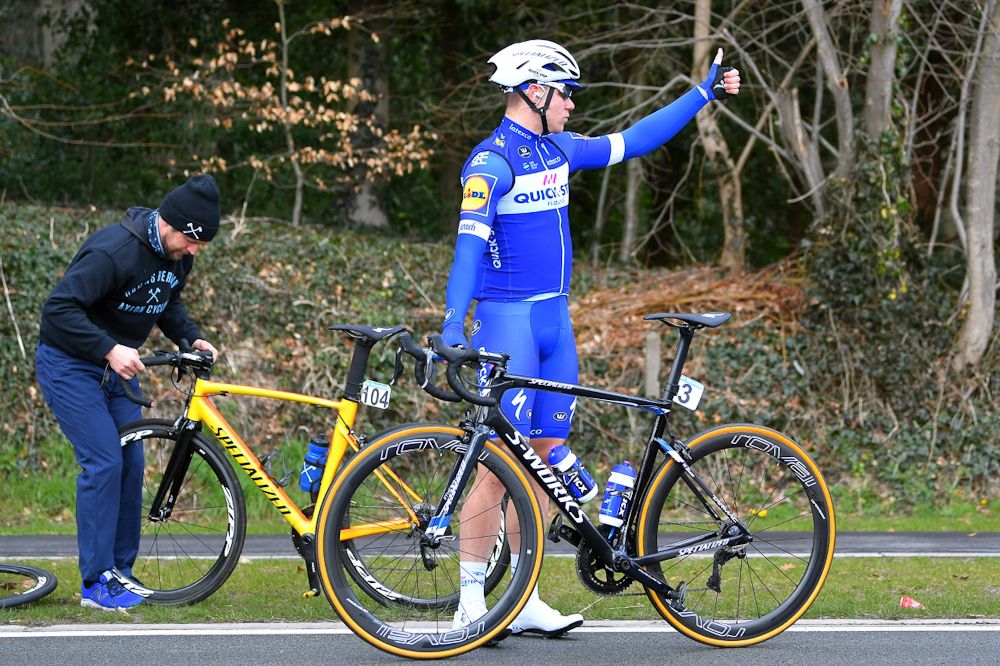 Fabio Jakobsen (Quick-Step Floors) needs service after a crash