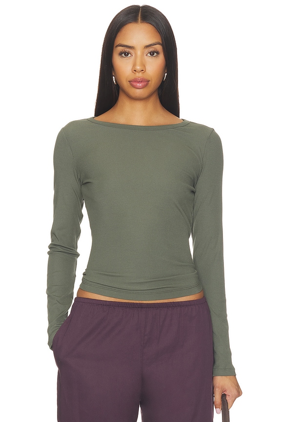 Longsleeve Pose Subtle Scoop Top