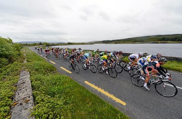 Riders on the approach to An Teach Deolta.