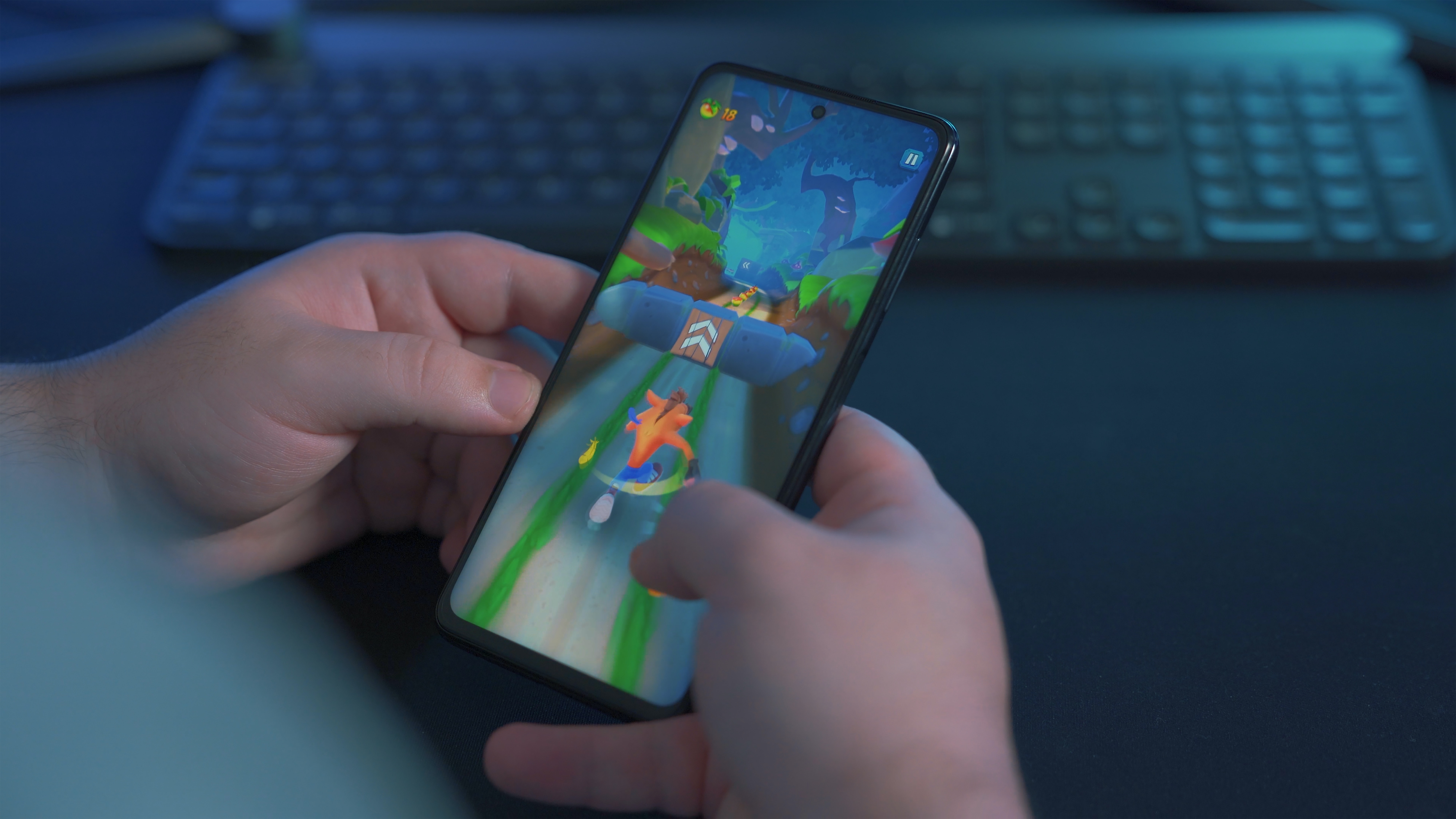 Unsplash | Onur Binay; Wann lohnt sich der Griff zum Smartphone? Wann zu Switch und Co.?