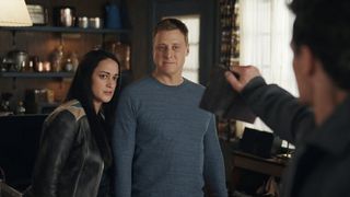 Asta Twelvetress (Sara Tomko) and Harry (Alan Tudyk) in "Resident Alien" season 3