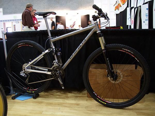 This Dean full-suspension bike uses a titanium front triangle&hellip;