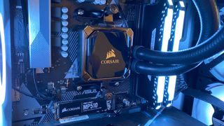 Corsair Vengeance a4100