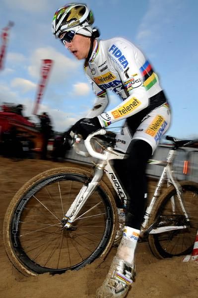 World champion Zdenek Stybar (Telenet - Fidea) comes to grief in the Koksjide sand.