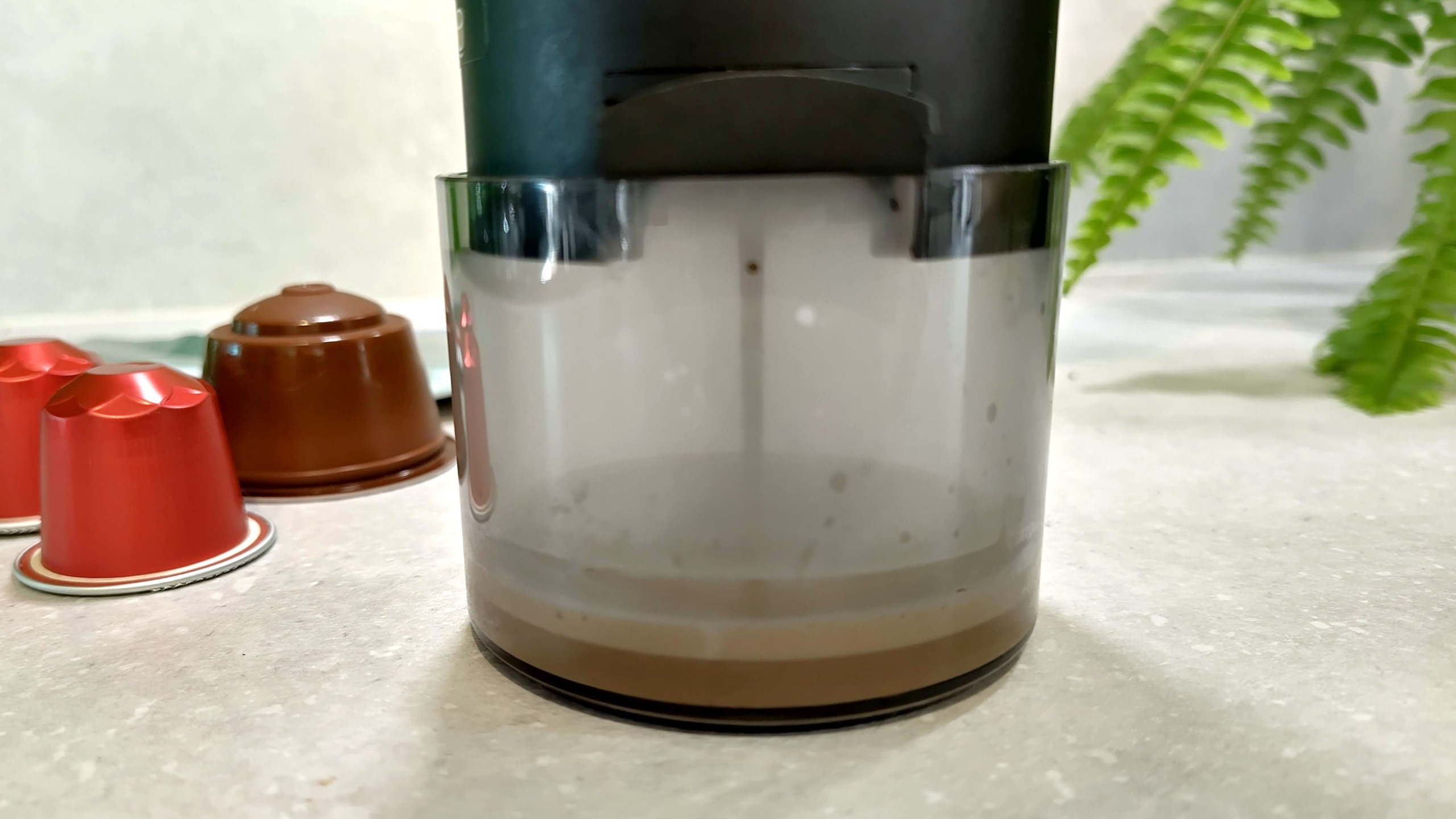 Dreame Ecceluxe Go coffee maker dispensing espresso