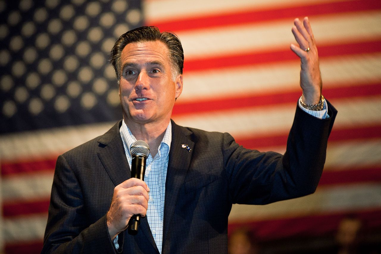 Mitt Romney, 2016 frontrunner*