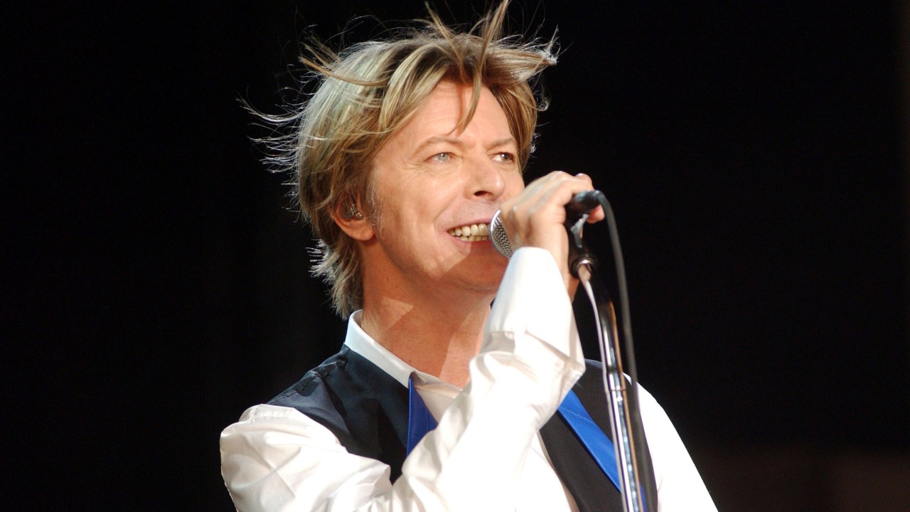 David Bowie’s daughter shares heart-warming home video to mark ...