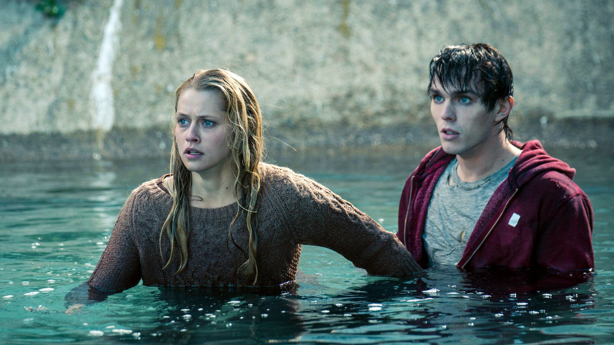 Teresa Palmer und Nicholas Hoult in Warm Bodies