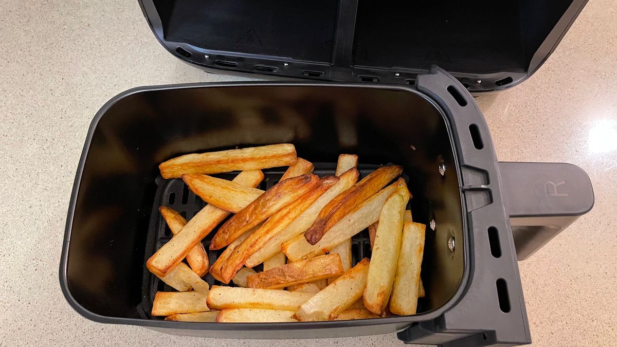 Homemade chips in the Ultenic K20 air fryer