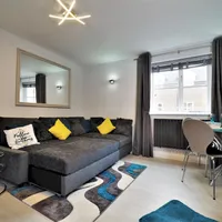 High Street Apartment, WindsorDistance to venue: High Street Apartment, WindsorDistance to venue: