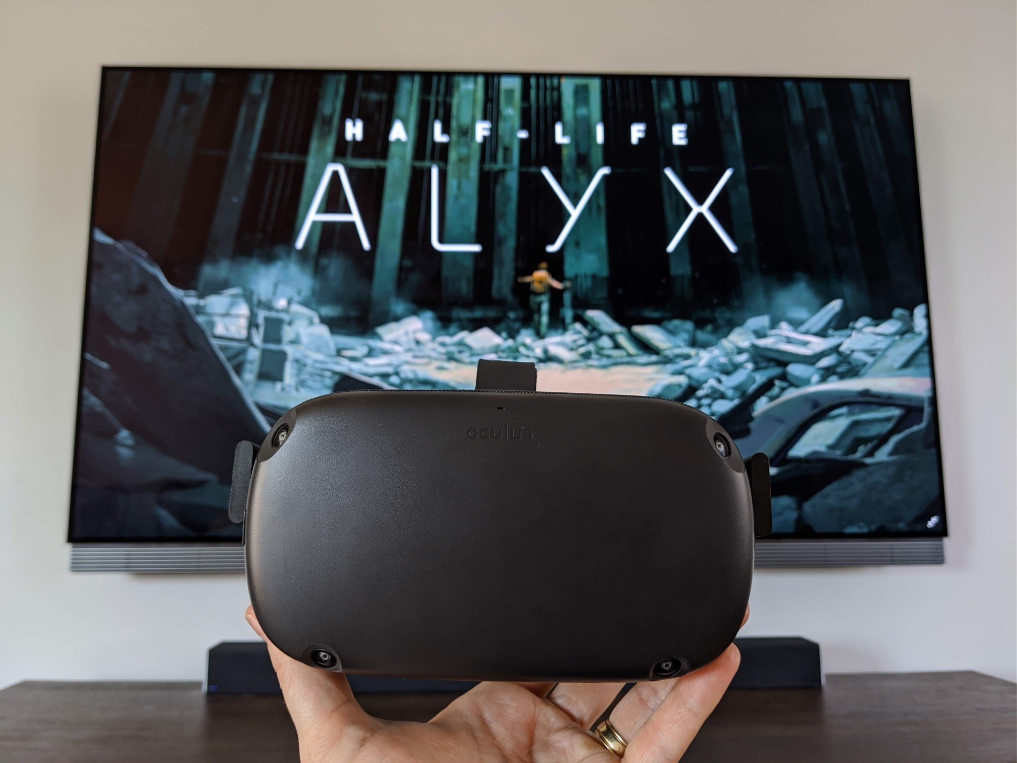 How to play Half-Life: Alyx on the Oculus Quest
