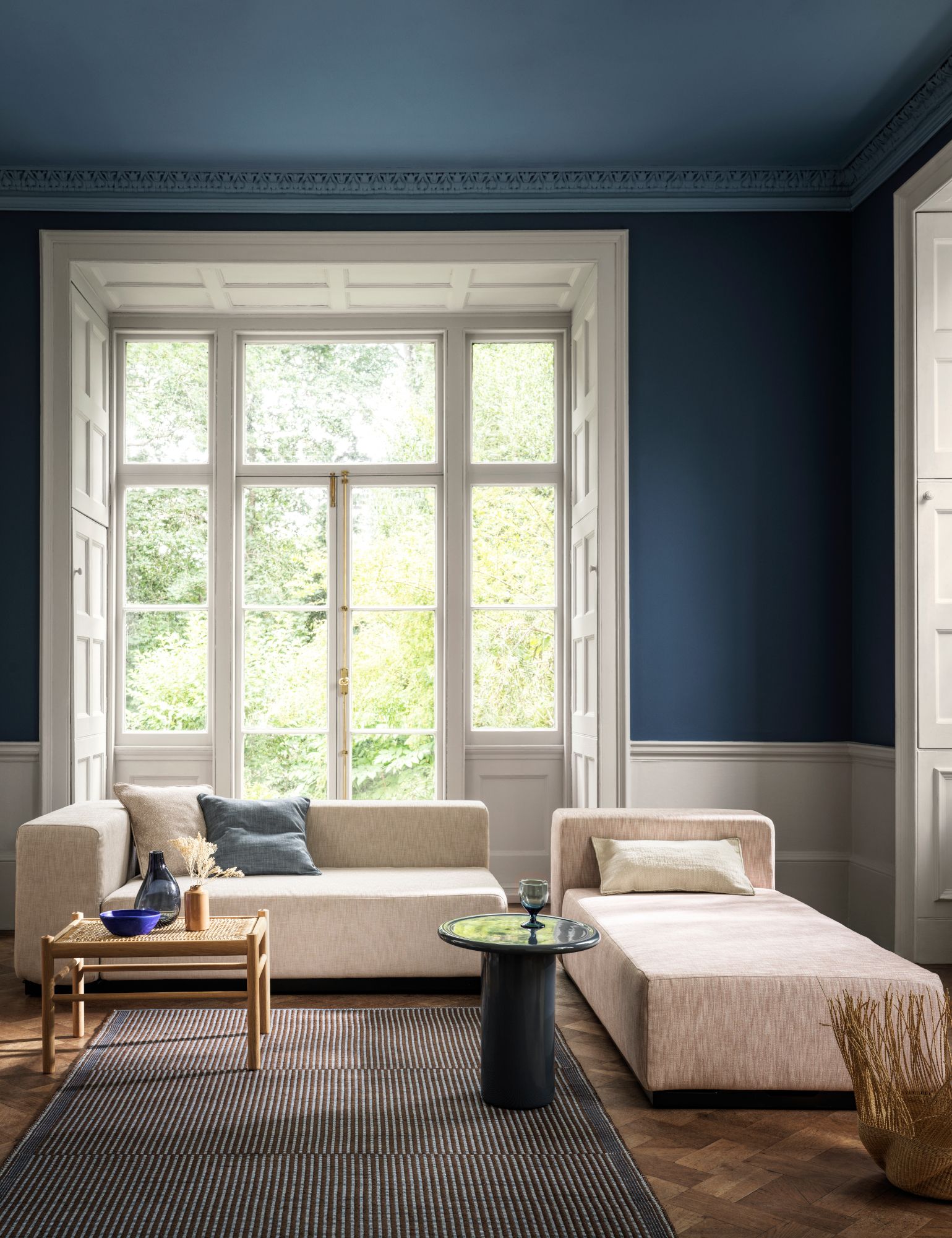 What colors make a room feel bigger and brighter? Livingetc