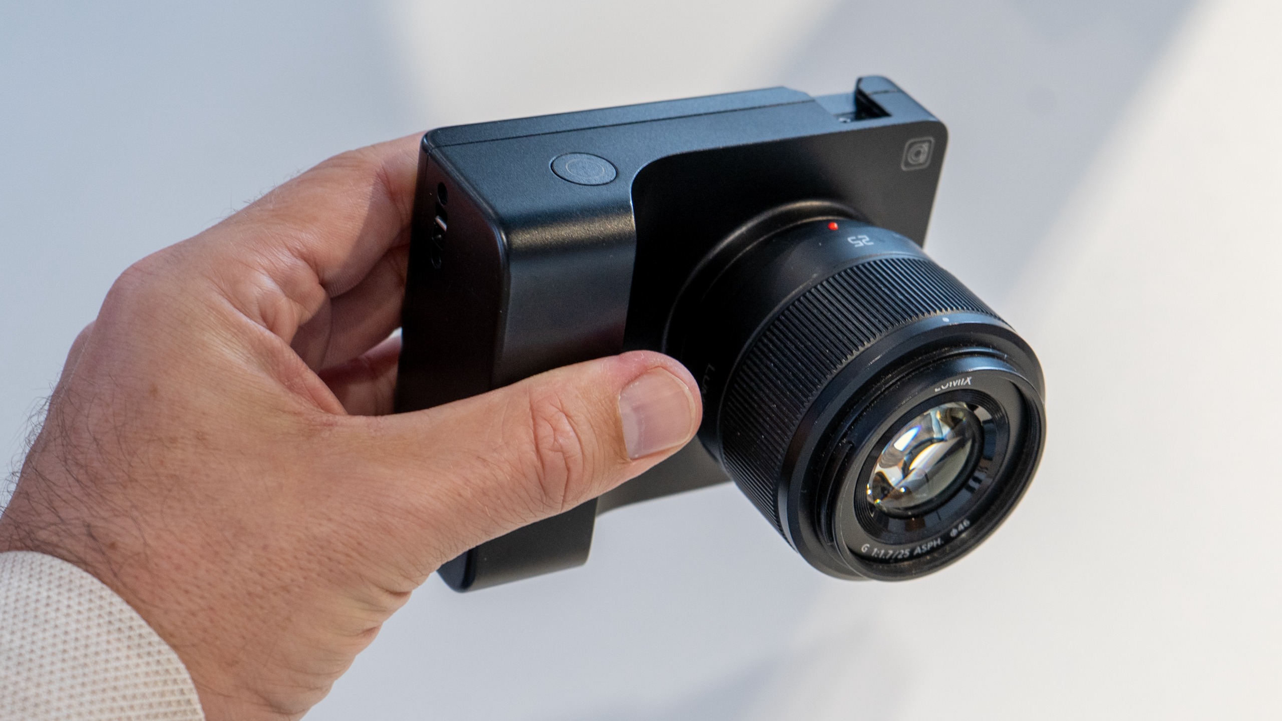 Camera Intelligence Caira
