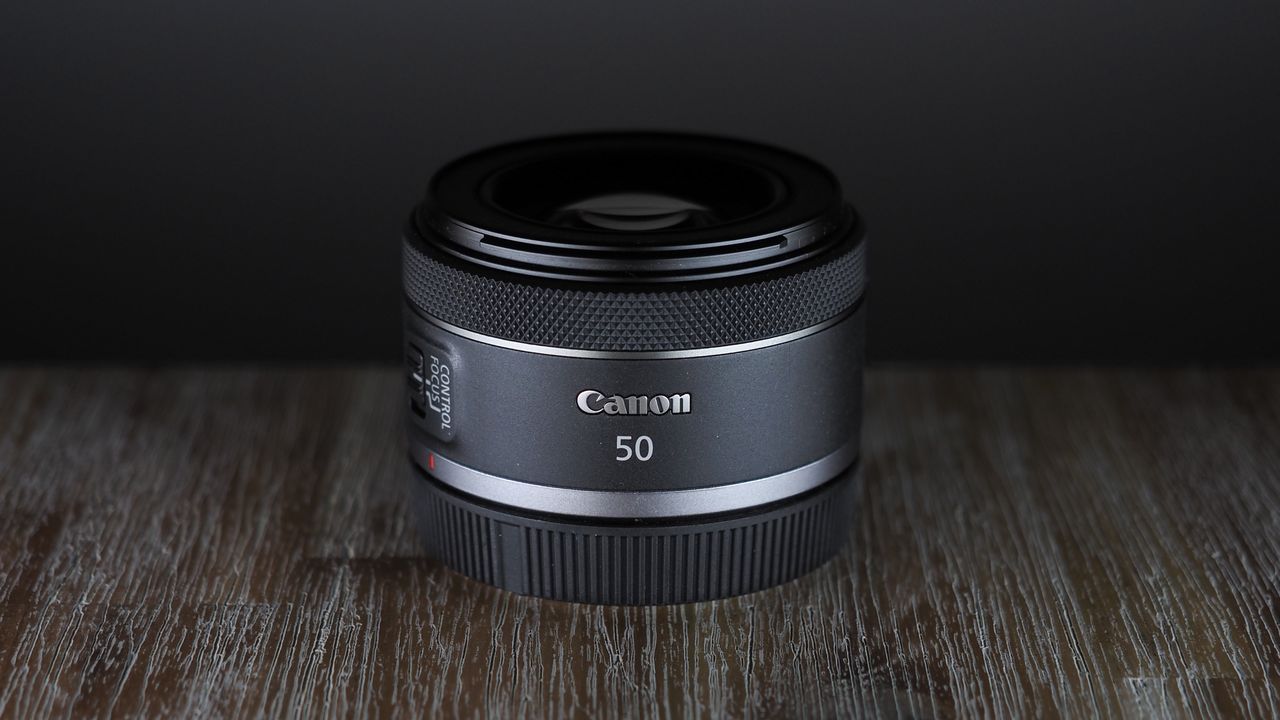 Canon RF 50mm f/1.8 STM