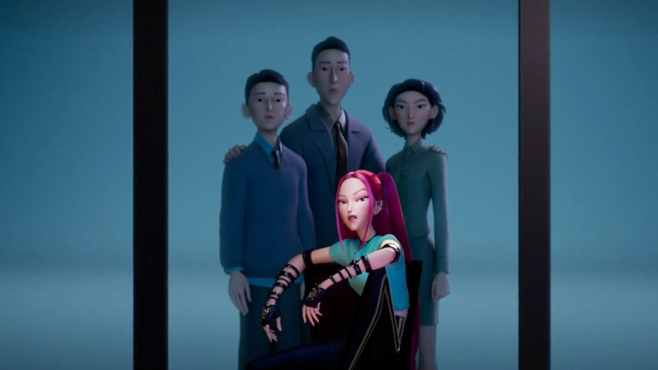 Mira with her family in Kpop Demon Hunters.