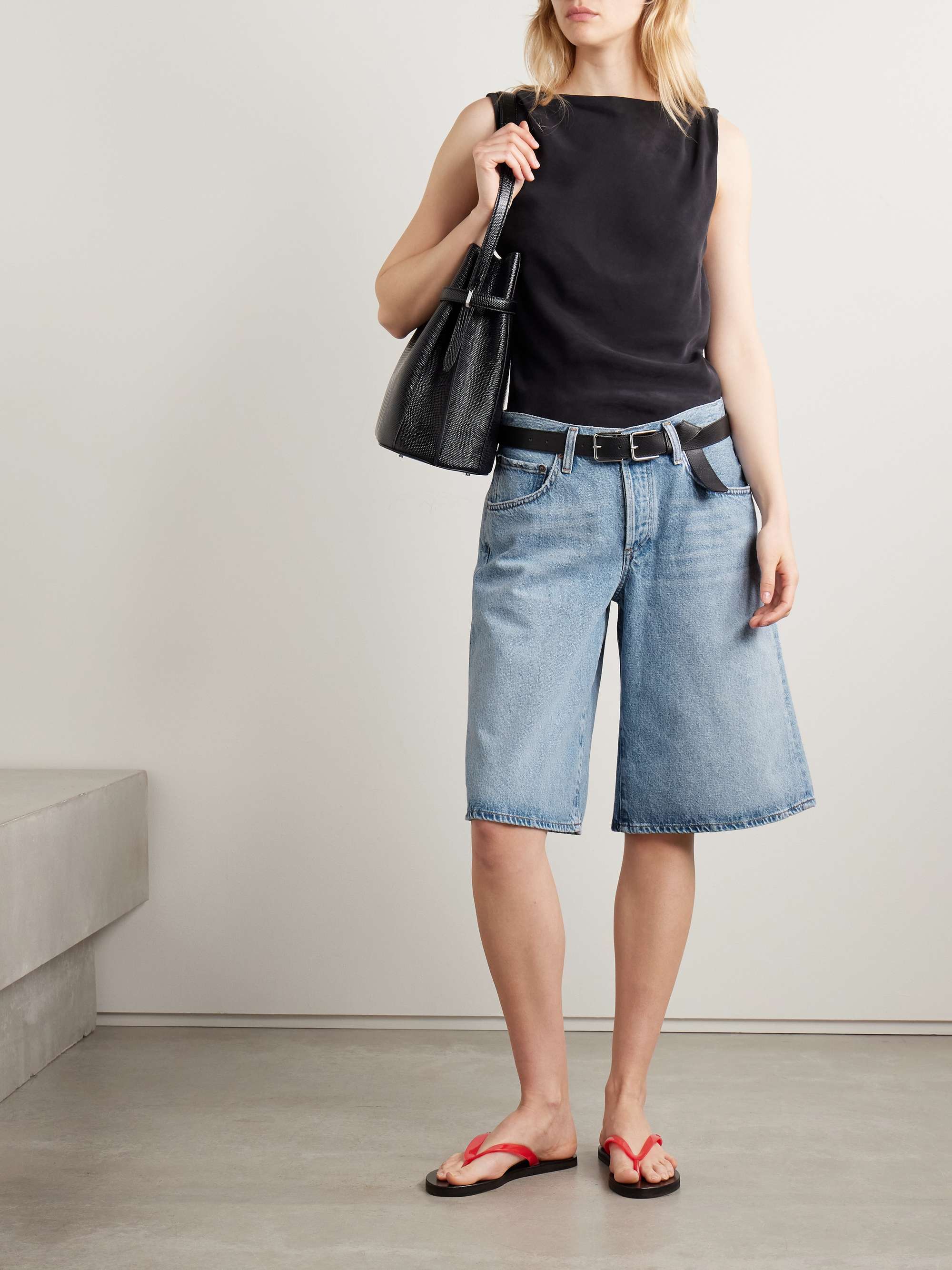 Baggy V-Waist Denim Shorts