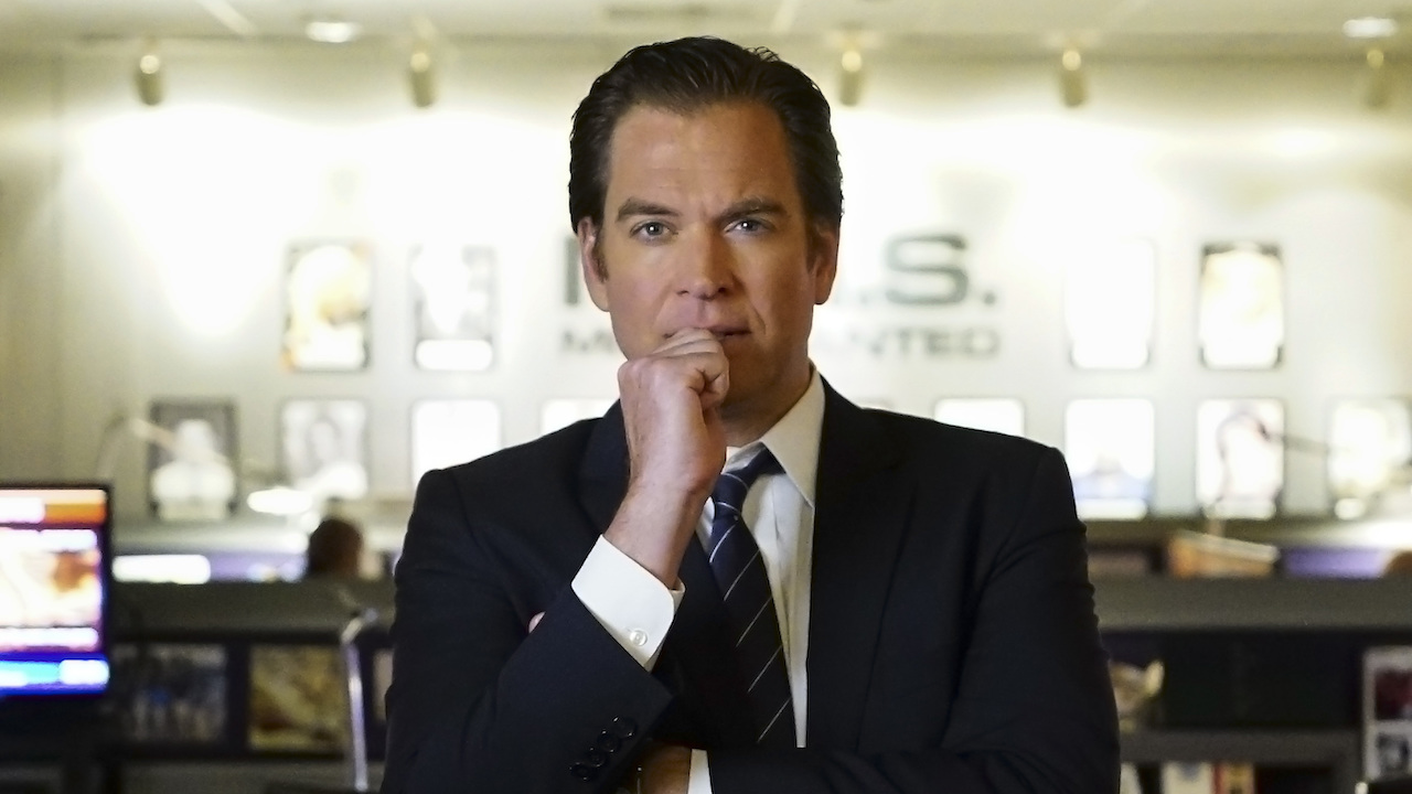 Michael Weatherly Looks Dapper In New NCIS: Tony And Ziva Set Photo, And Also Hot (Literally)