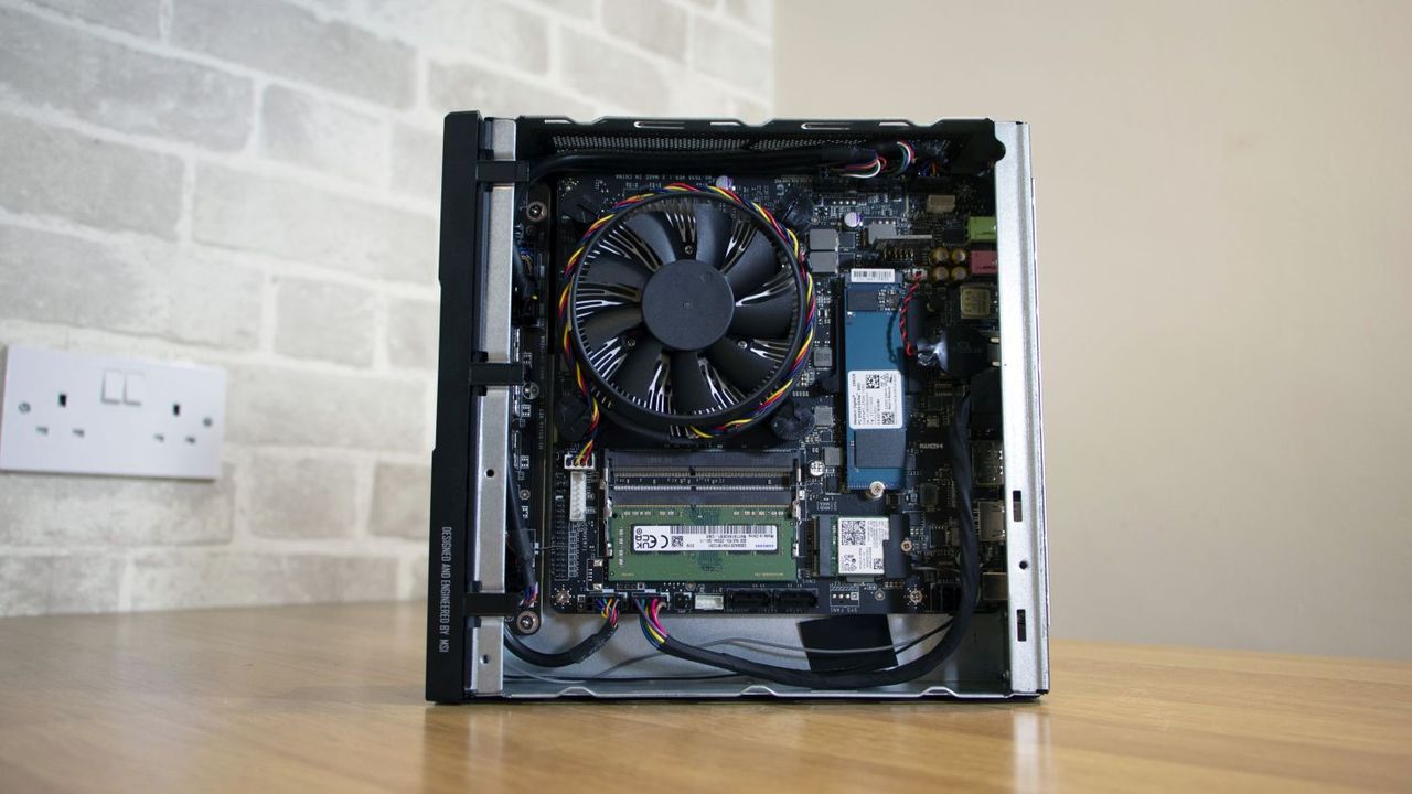 A photograph of the MSI Pro DP21 11M's internal layout