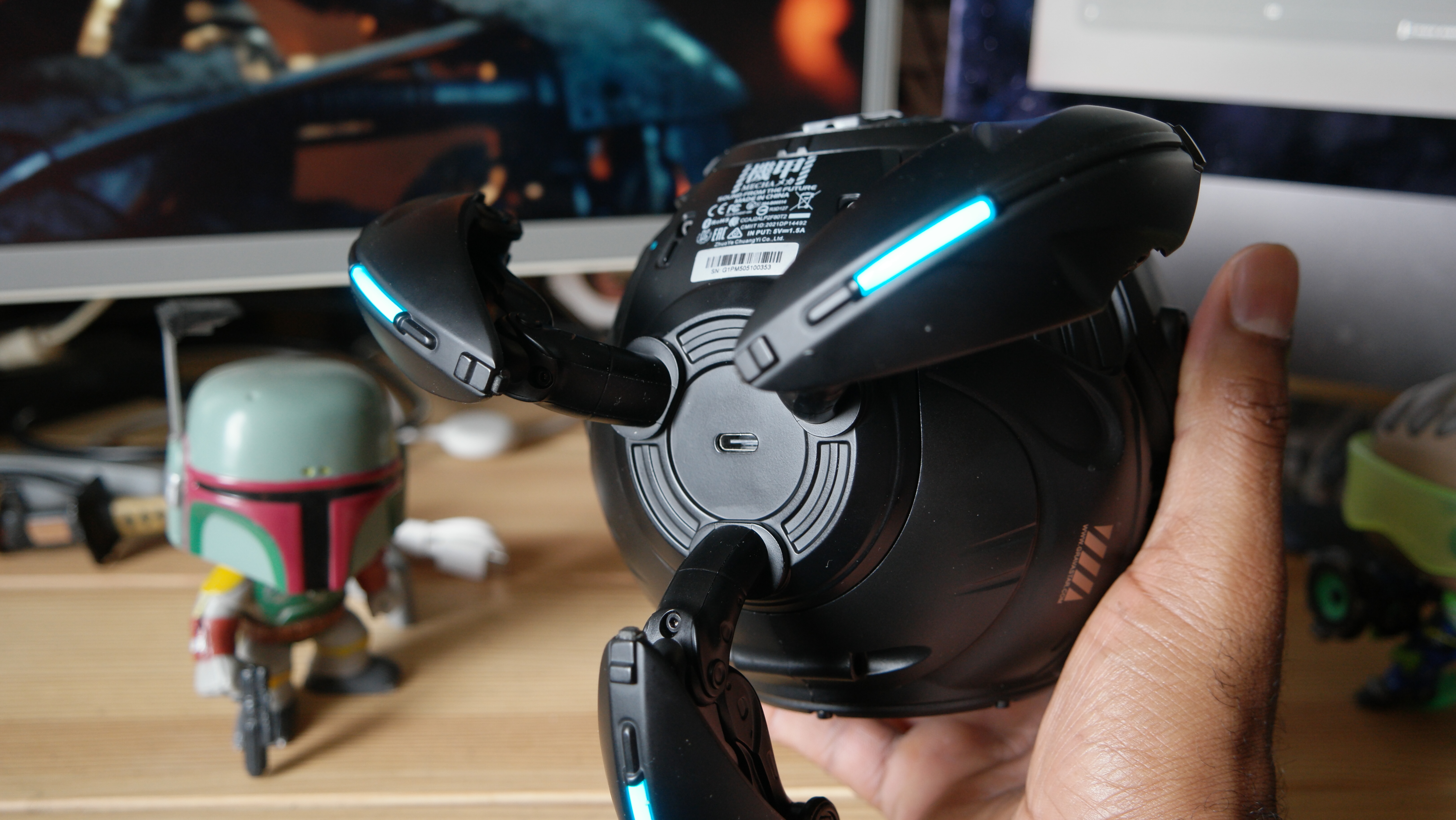 Gravastar Mars Pro V2's USB-C port on the underside of the unit
