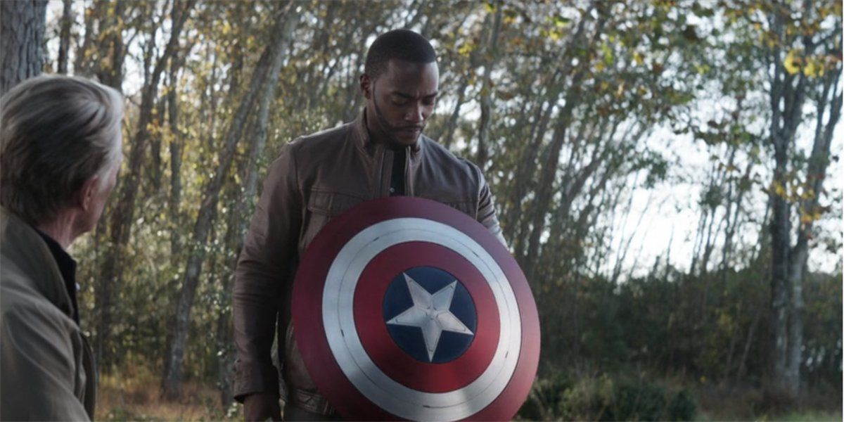 Falcon with Captain America&#039;s shield in Avengers Endgame