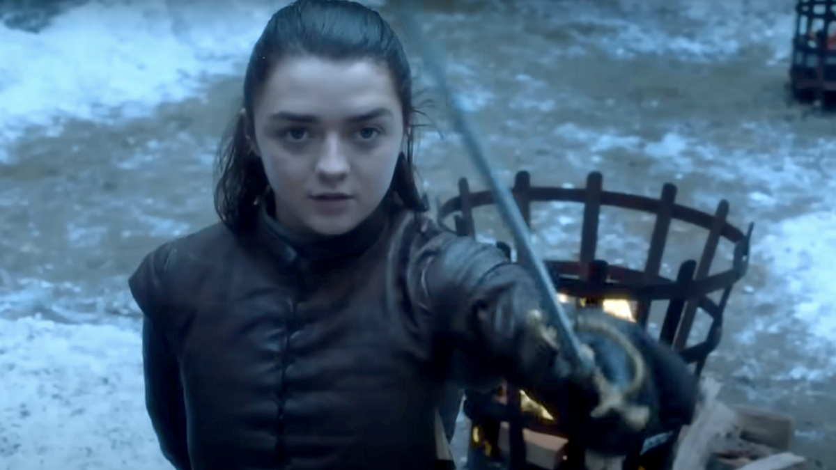 ’It Was So Embarrassing’: That Time Game Of Thrones' Maisie Williams Totally Hurt Herself With Her Sword While Stabbing The Hound