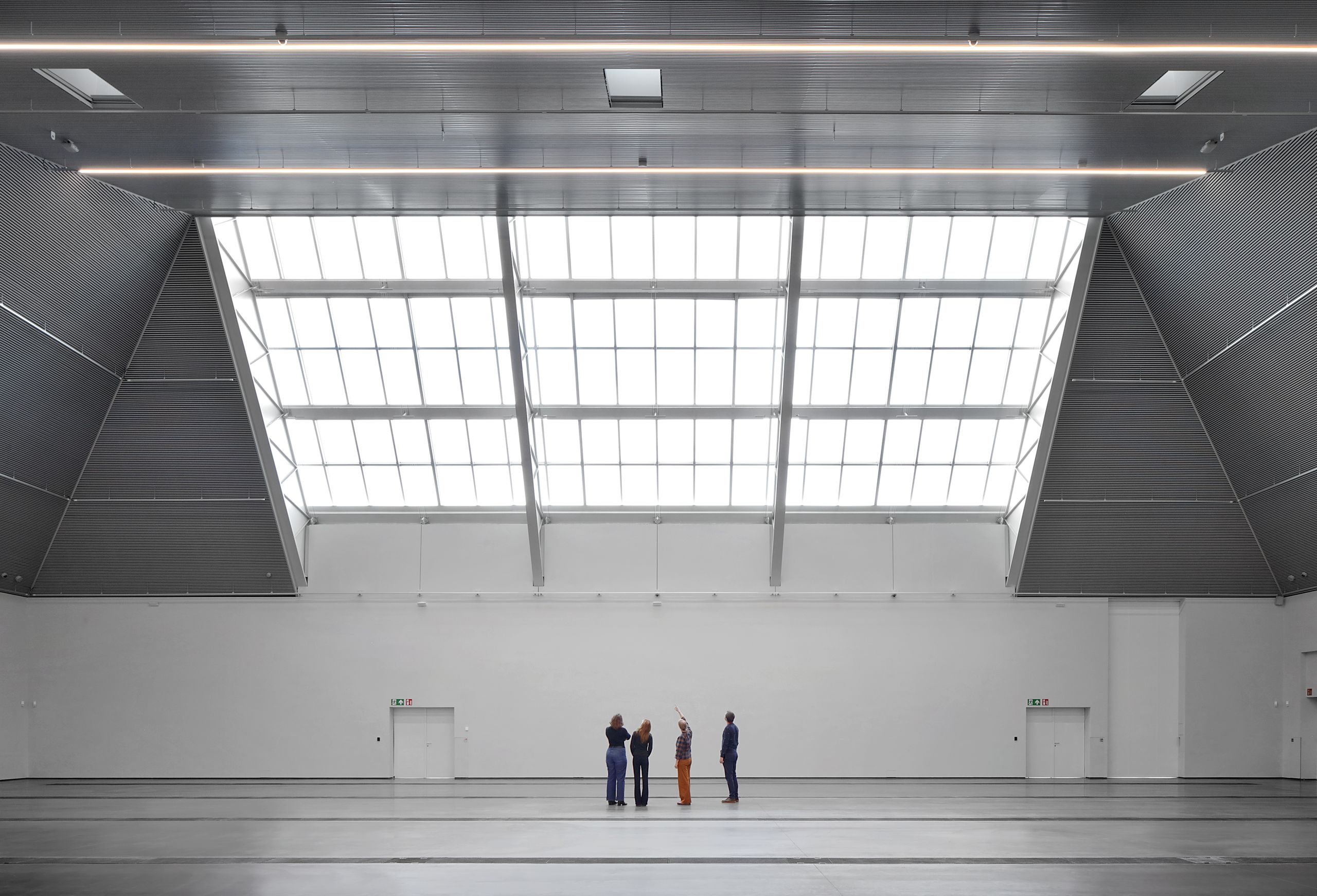 Bruges opens Brusk, a half-underground exhibition hall that breathes