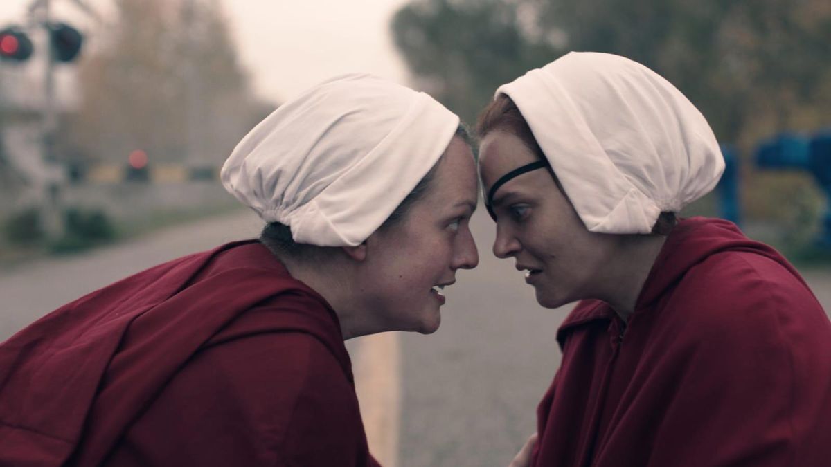 Elisabeth Moss and Alexis Bledel in The Handmaid&#039;s Tale on Hulu.