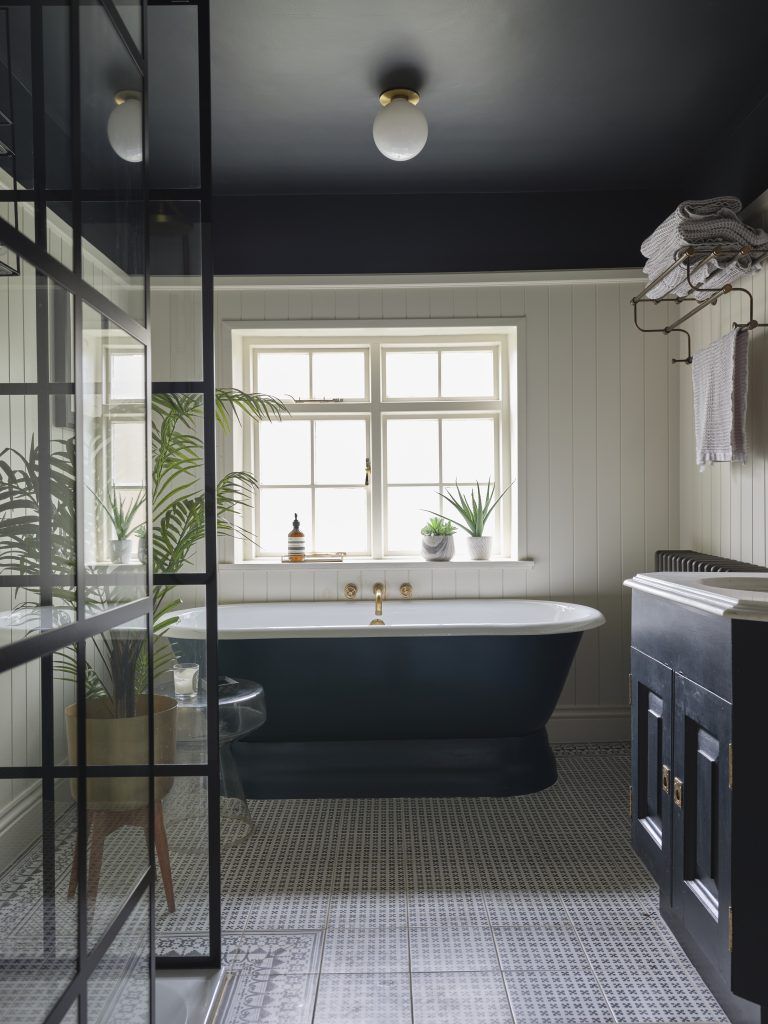 Ensuite Ideas: 17 clever ideas for an ensuite bathroom