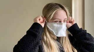 How to make a no-sew face mask at home
