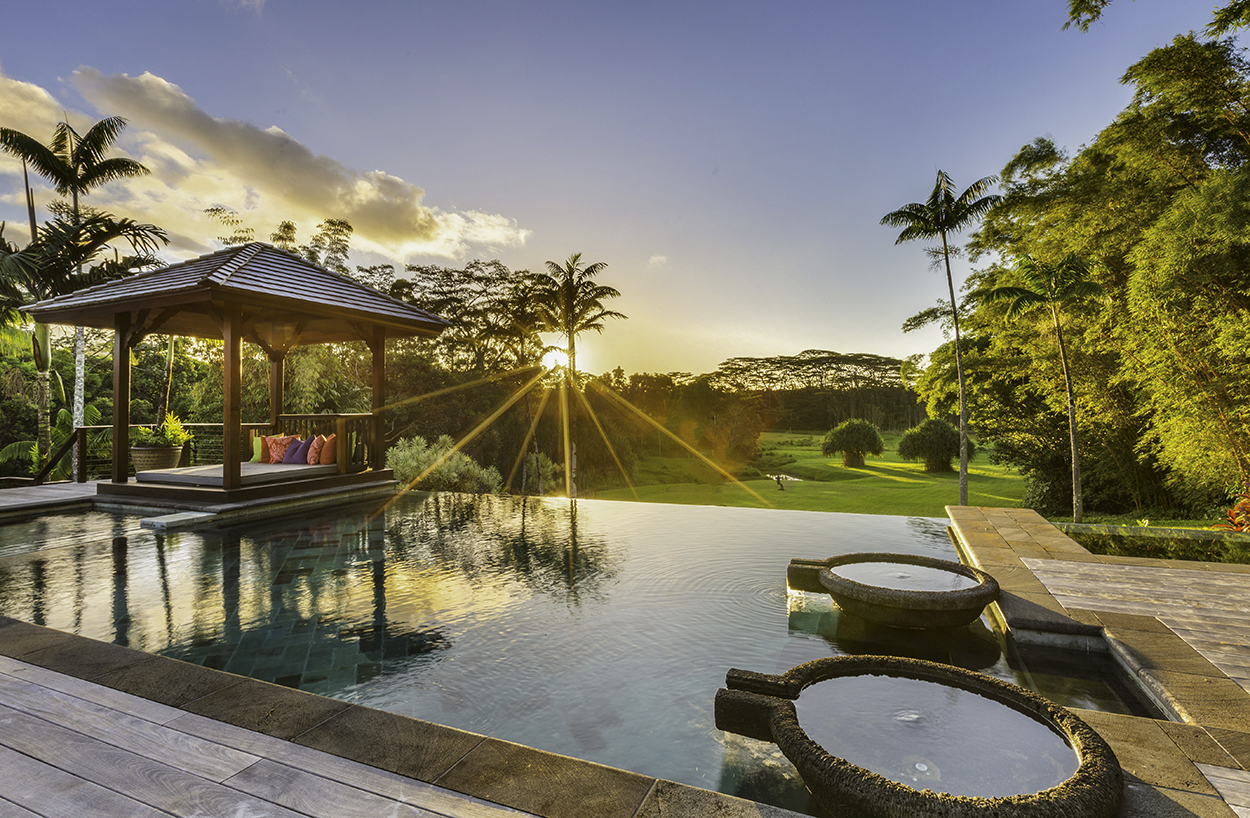 Infinity pool in Hawaii