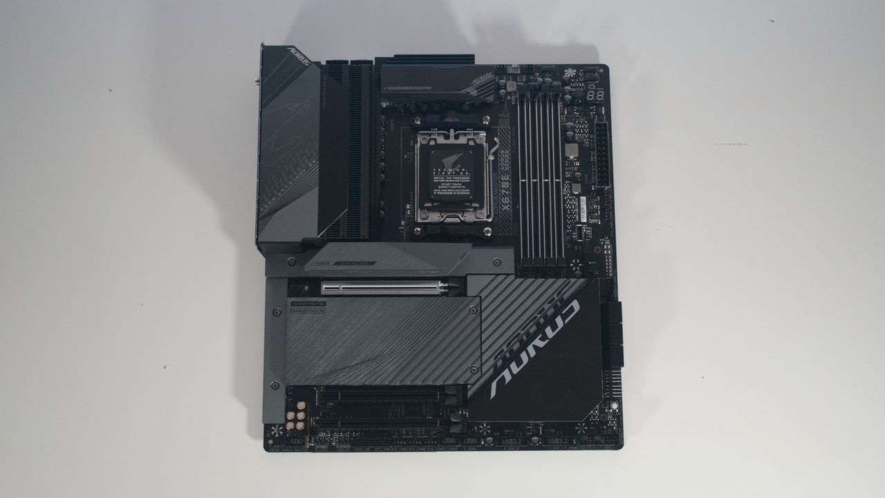 GIGABYTE X670E Aorus Master
