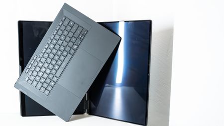 Asus ROG Zephyrus Duo 16