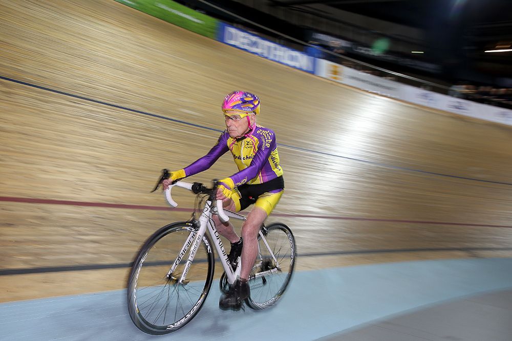 Robert Marchand during his attempt to break the 105+ world cycling hour record.