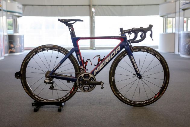 Arashiro rode Merida's aero Reacto in Adelaide