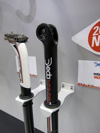 Deda is adding fuel to the Selle Italia Monolink flame with its own compatible seatpost for 2012